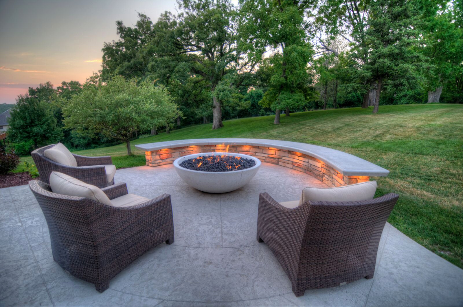 concrete-patio-fire